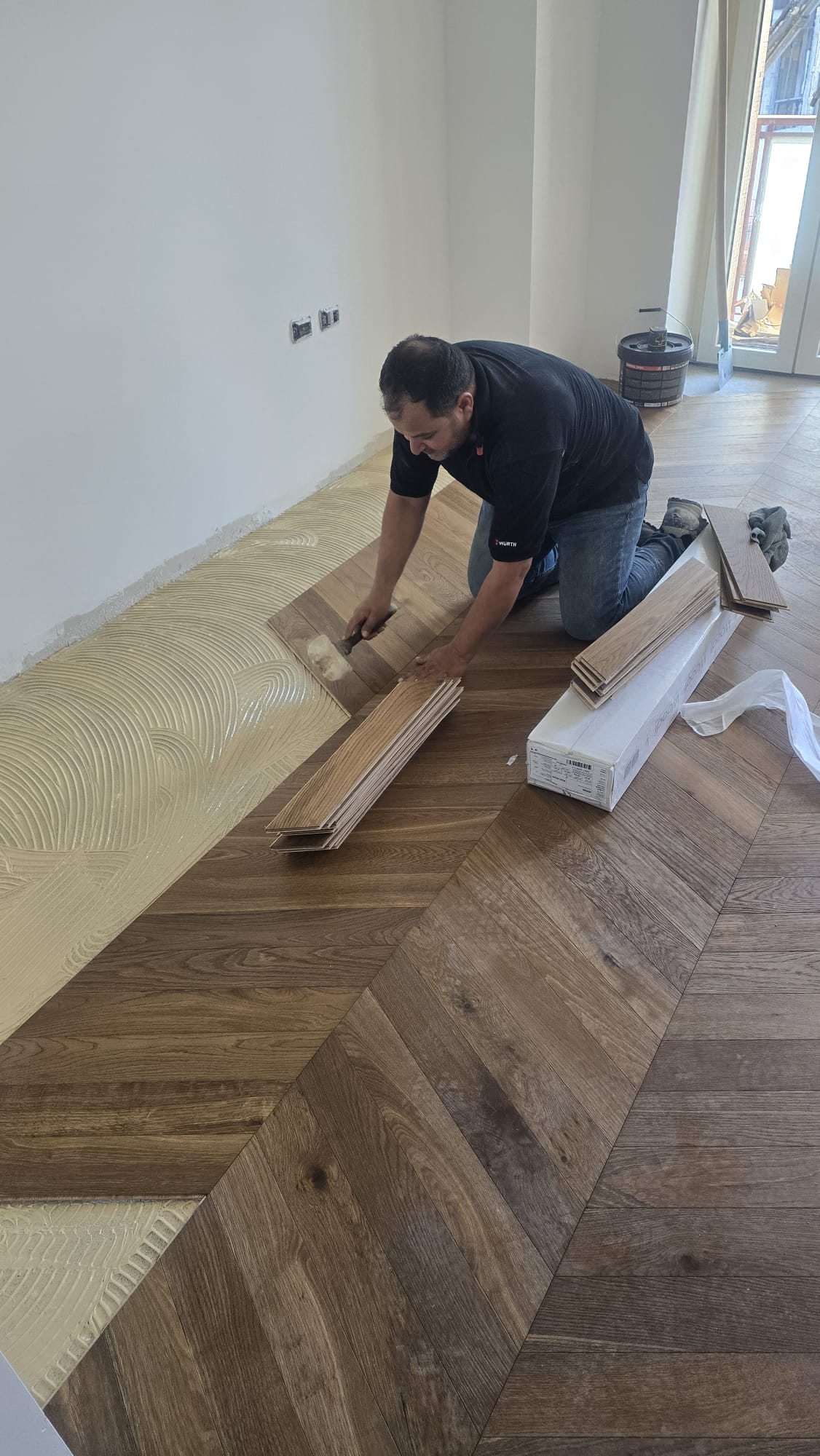 POSA PARQUET A SPINA DI PESCE UNGHERESE